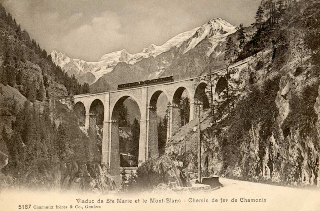 Viaduc de Ste Marie et le Mont-Blanc.